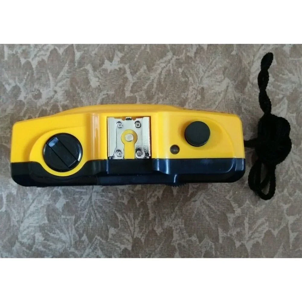 Vintage Ultronic Focus-Free 35mm Film Camera EUC yellow exterior